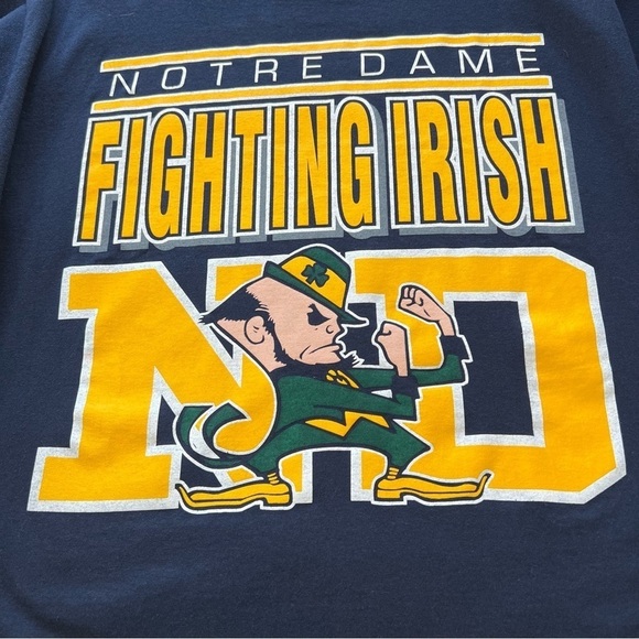 Vintage 90s Notre Dame Fighting Irish Graphic Navy Blue T-Shirt Men's One Size - Picture 4 of 10